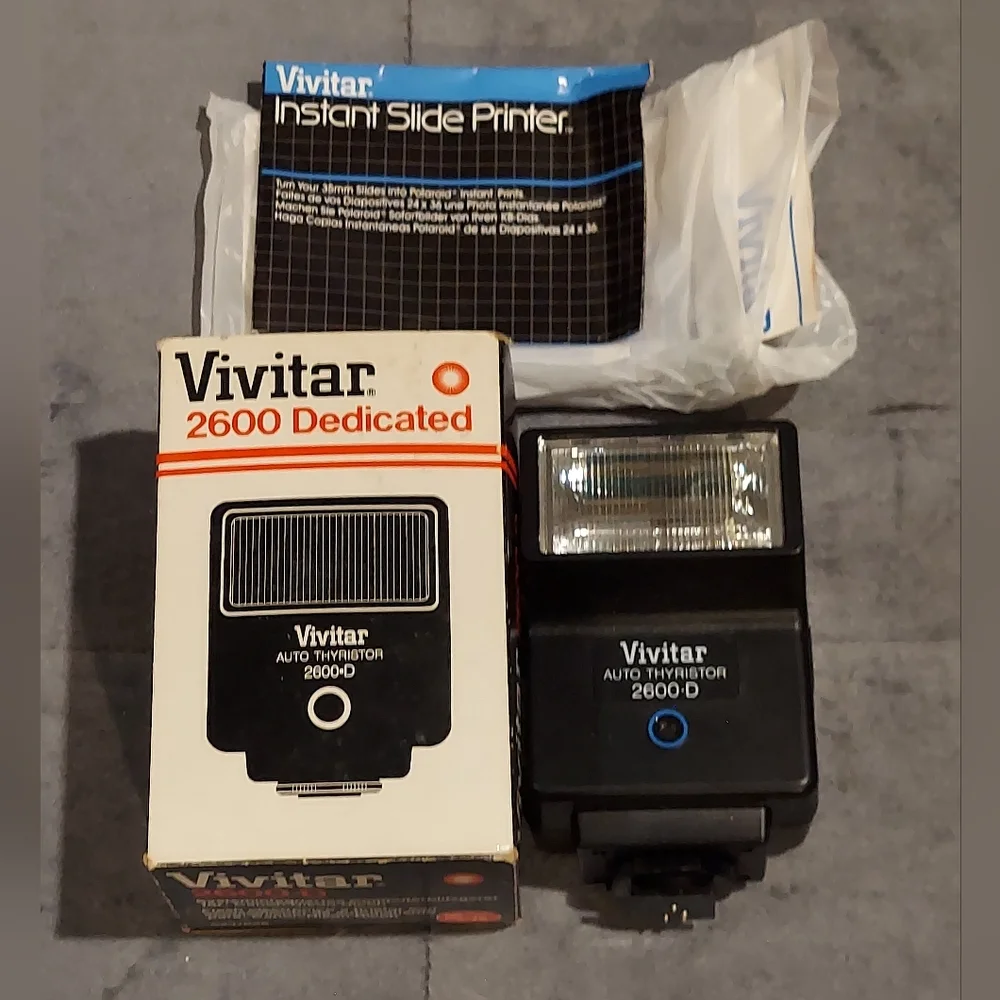 NIB VINTAGE VIVITAR 2600-D DEDICATED AUTO THYRISTOR ELECTRONIC FLASH CANON NIKON